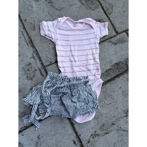 Adorable Baby Girl Outfit - 3-6 Months (2-Piece Set)